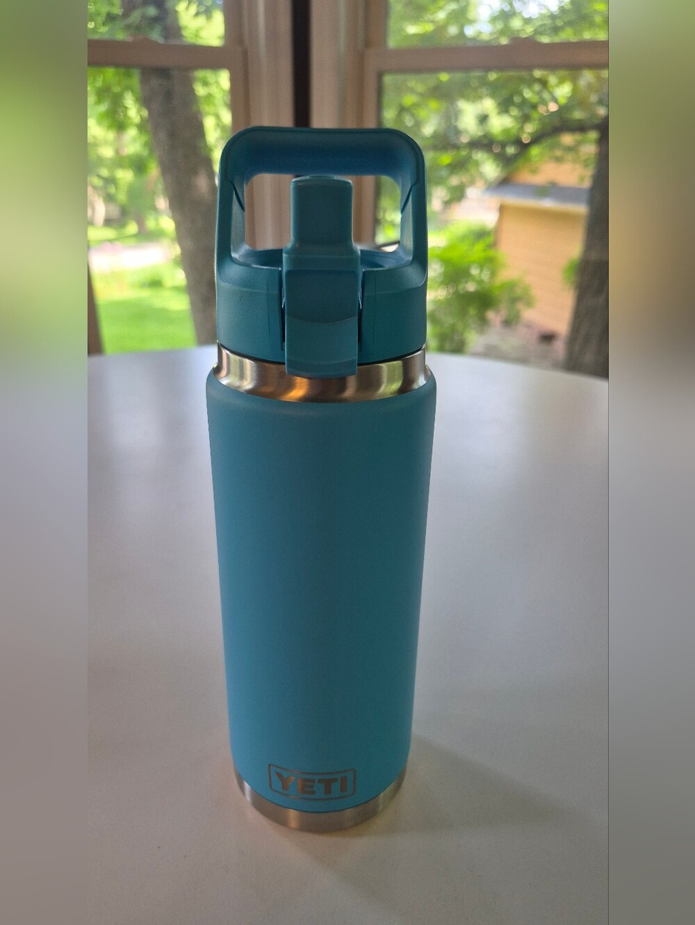 Yeti Reef Blue 28 Oz Straw Mug Rambler
